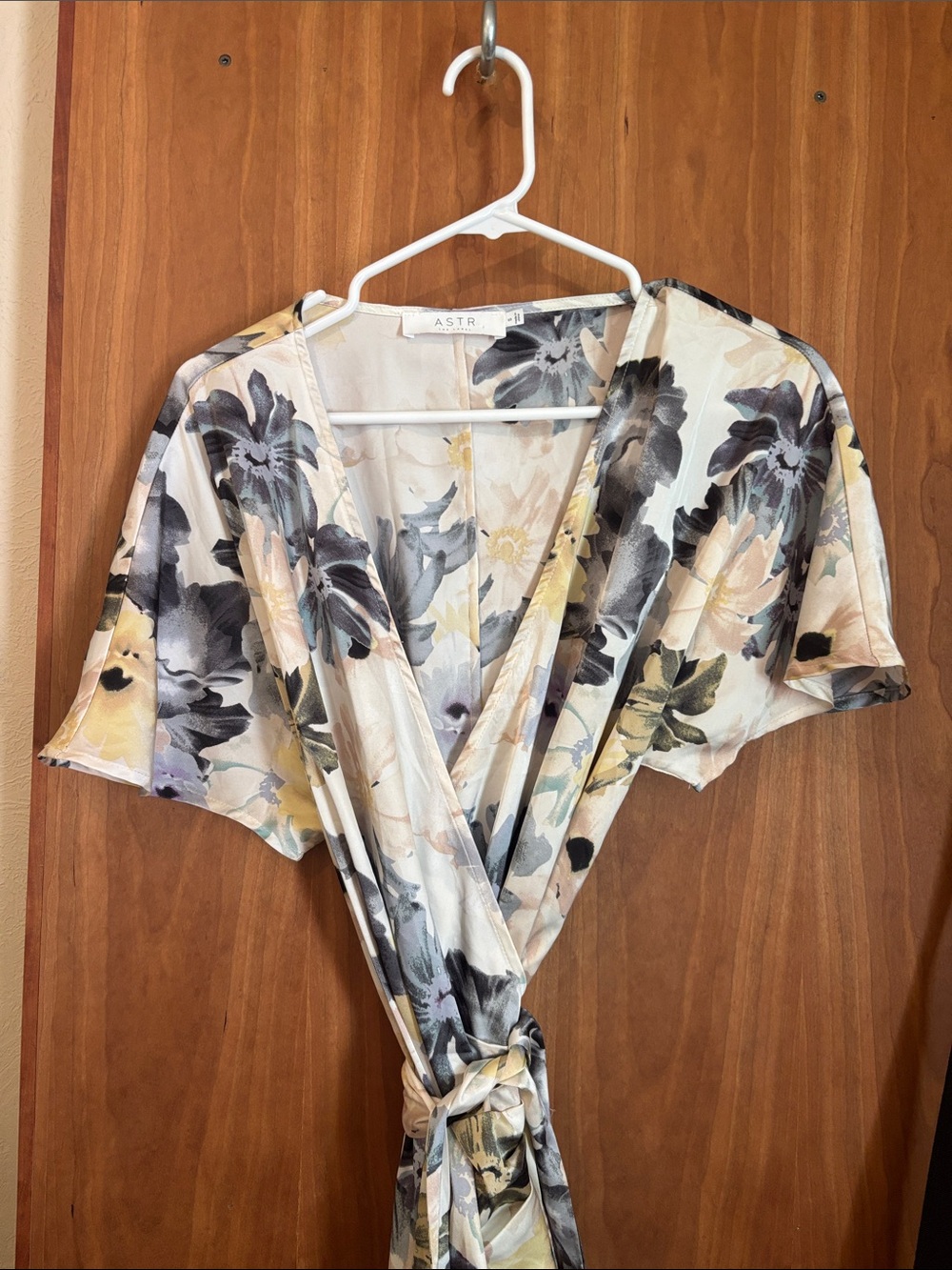 ASTR Floral Wrap dress in Cream, Gray and Yellow